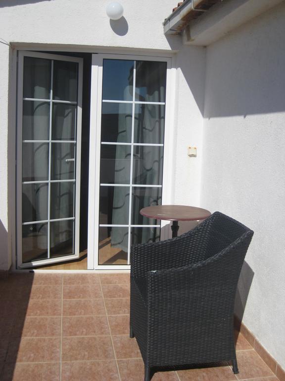 Guesthouse Sime Kolan Zimmer foto
