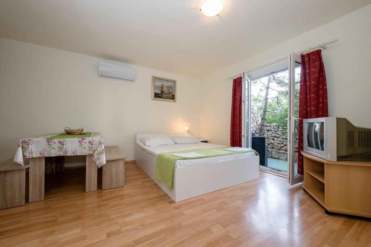Guesthouse Sime Kolan Exterior foto